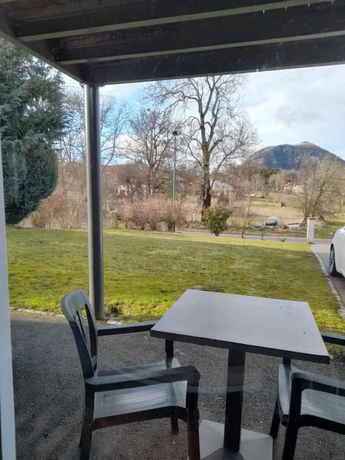 A 5 Mns Du Puy De Dome Avec Vue Imprenable Studio Rez De Jardin 24M2 Neuf A Laschamps Saint-Genès-Champanelle Kültér fotó